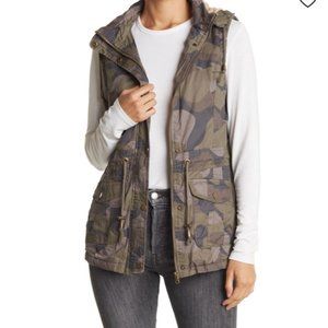 YMI Collection Waterproof Camo Hoodie Vest